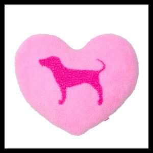 💕ⓅⒾⓃⓀ ⓋⓈ PINK Dog Heart Throw Pillow NWT💕